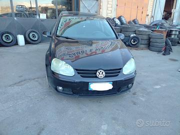 Ricambi Volkswagen Golf 5 1.6 FSI 116cv del 2005