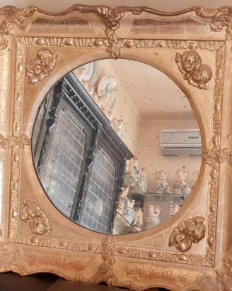 Specchio Ottocento in legno dorato e intagliato