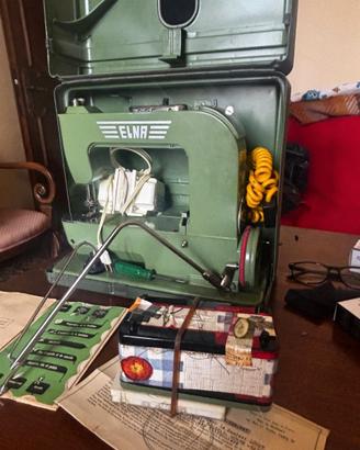 MACCHINA DA CUCIRE " La Elna Grasshopper!