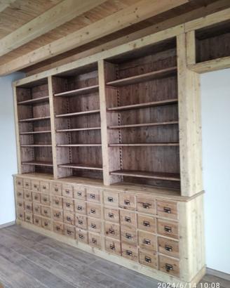 libreria in abete vecchio cassetti ante ripiani