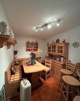 Arredamento tavernetta