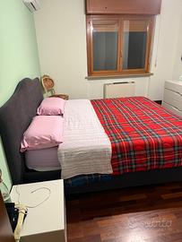 Camera da letto chateaux d'ax con letto king