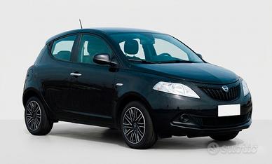 Lancia Ypsilon 1.0 FireFly 5 porte S&S Hybrid Albe