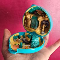 Polly Pocket 1995-Pocahontas Playcase - Bluebird 