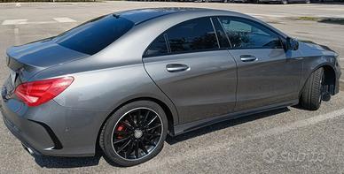 Mercedes CLA200D Premium night edition AMG