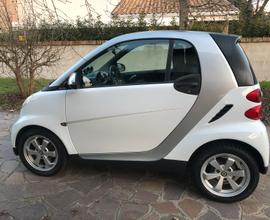 Smart for two 451 - Bianca/argento