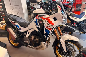 Honda Africa Twin Adventure Sport DCT Travel Editi