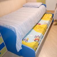 letto a castello con materasso scorrevole