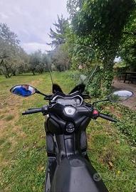 Yamaha X-Max 300