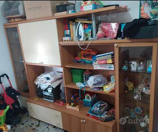 parete attrezzata completa ! 