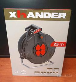 Avvolgicavo elettrico con 4 prese

