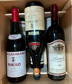 Vecchie bottiglie di vino Brunello, Barolo