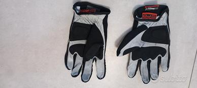 Guanti in tessuto per moto