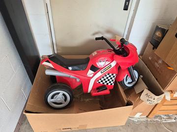 Moto giocattolo elettrica