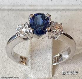 ANELLO ORO 18kt. DIAMANTI E ZAFFIRO BLU NATURALE