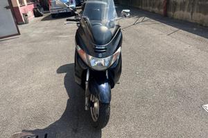 Suzuki Burgman 400 Luxury