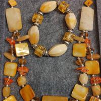 Set collana pietre dure e bracciale color ambra