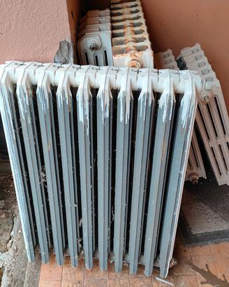 Radiatori Termosifoni Ghisa