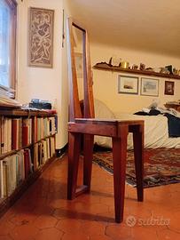 Sedia di legno moderna