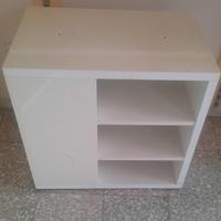 Mobiletto con 2 ripiani 70x45