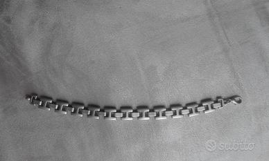 Bracciale in metallo