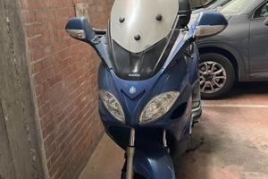 Piaggio X9 200 anno 2004