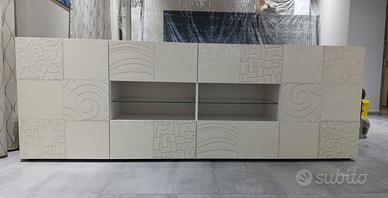mobile credenza