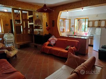 PORZIONE DI BIFAMILIARE A SPEZZANO DELLA SILA