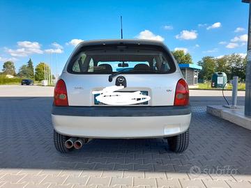 Opel Corsa 1.2 16v anno 2000
