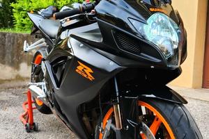 Suzuki Gsx-R 750