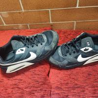 scarpe usate sneakers, calcio e calcetto