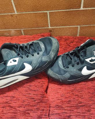 scarpe usate sneakers, calcio e calcetto