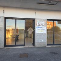 NEGOZIO A CIAMPINO