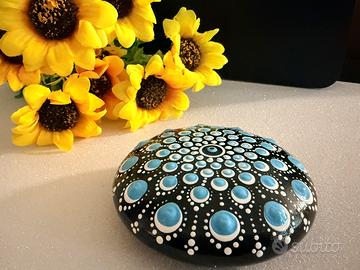 Pietra decorata motivo Mandala