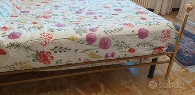 struttura letto matrimoniale ottone bagno oro