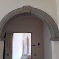 Archi lavorati  in pietra serena