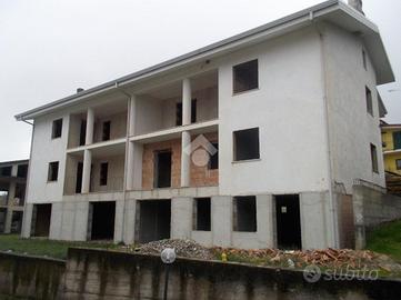 PORZIONE DI BIFAMILIARE A MARANO PRINCIPATO