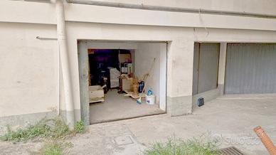 Box / Garage di 15 m² a Pisa
