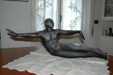Rabarama scultura in bronzo dipinto 