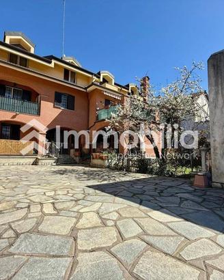 Appartamento di 181 m² con 5 locali a Nichelino