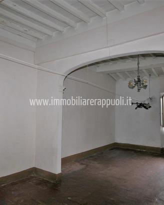 AP1088 - Appartamento da Ristrutturare nel Cuore d