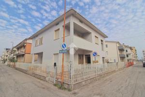 PORZIONE DI BIFAMILIARE A GIULIANOVA