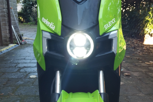 Scooter elettrico Silence 01