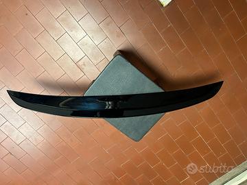 Alettone posteriore per auto