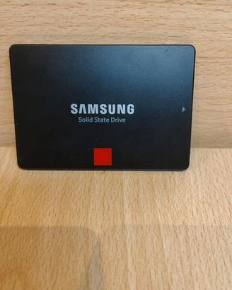 SSD Samsung 860 PRO 1TB 2.5" SATA Salute 99%