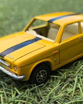 Corgi Toys Whizzwheels Morris Marina 1.8 Coupé 