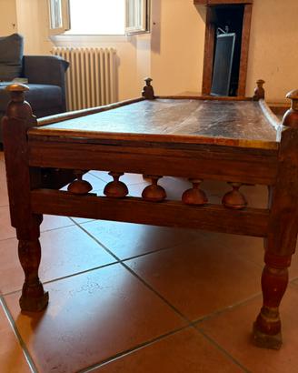 Antico tavolino afgano