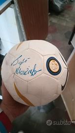 Pallone Inter  in cuoio, firmato mourinho