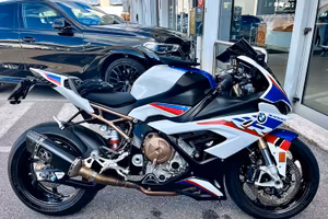BMW S1000RR M