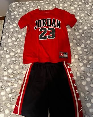 completo jordan taglia XS